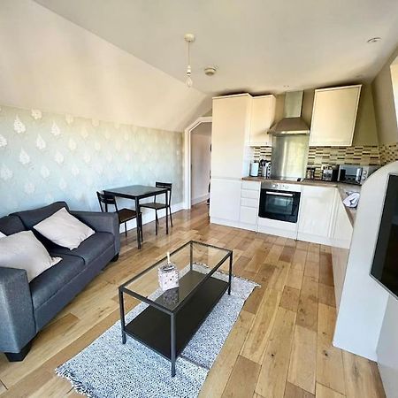 Lovely Two Bed Flat London Luaran gambar